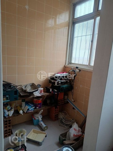 Image 7 - 833267