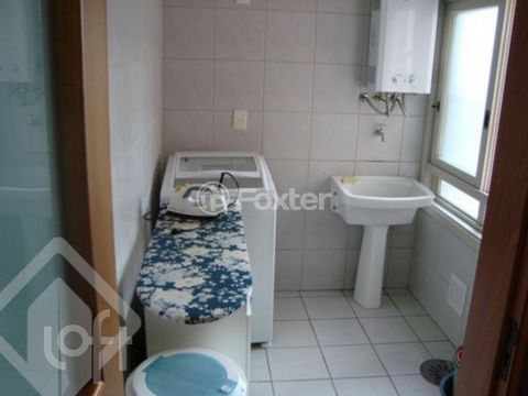 Image 7 - 833800