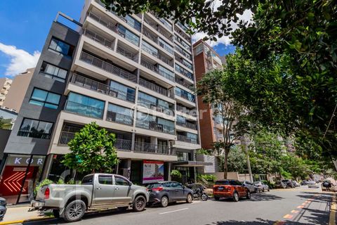Image 9 - 833985