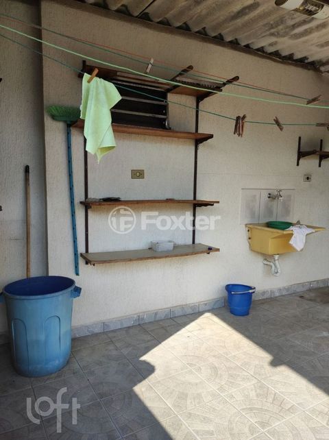 Image 4 - 834040