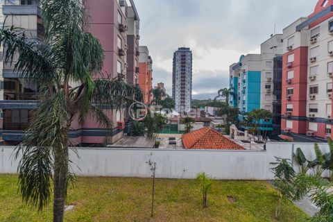 Image 7 - 834055