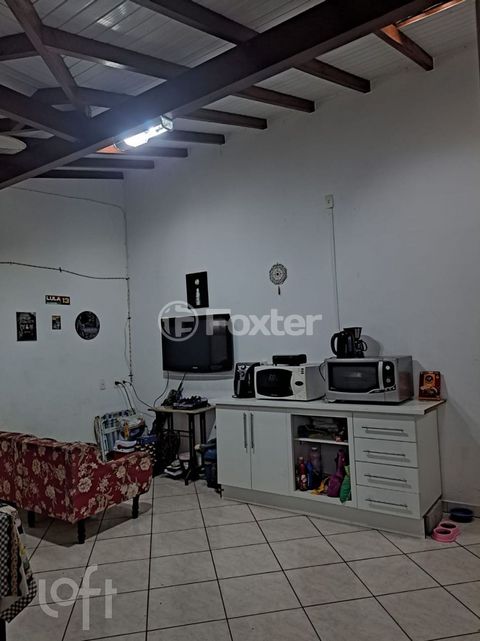 Image 3 - 834057