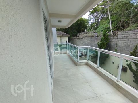 Image 7 - 834537