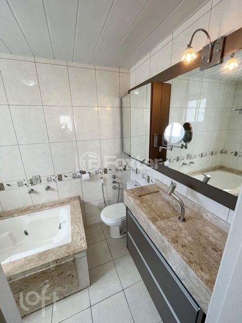 Image 4 - 834627