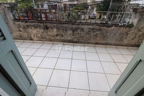 Image 12 - 834646