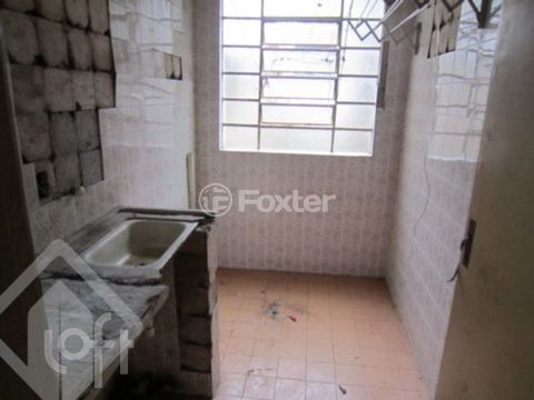 Image 9 - 834681