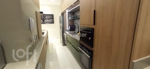 Image 5 - 834742