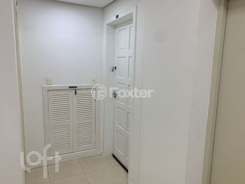Image 7 - 834853
