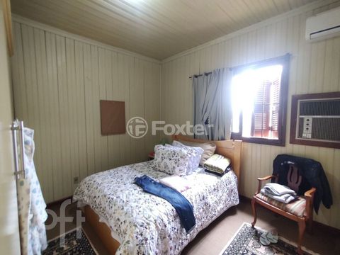Image 7 - 834885