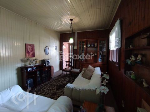 Image 6 - 834885
