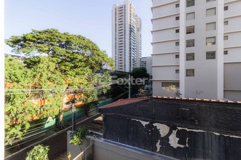 Image 5 - 834915
