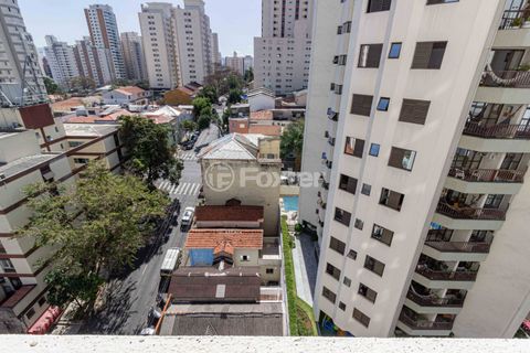 Image 15 - 834941