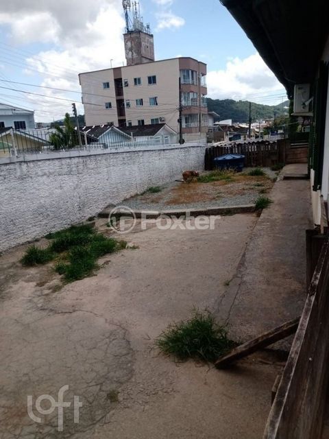 Image 1 - 835030