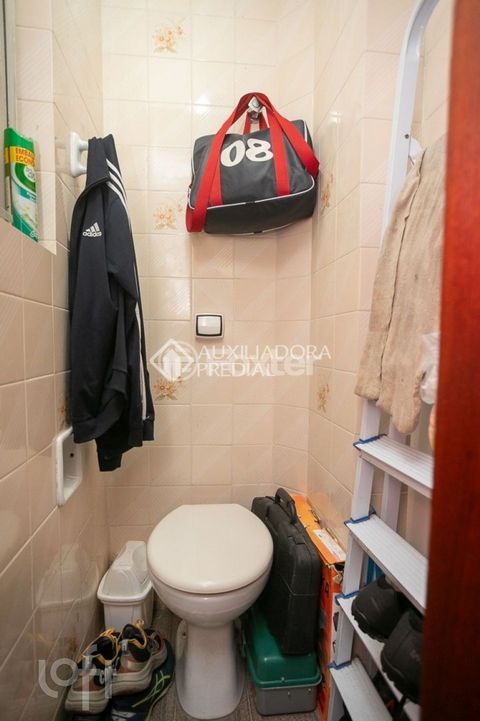 Image 7 - 835357