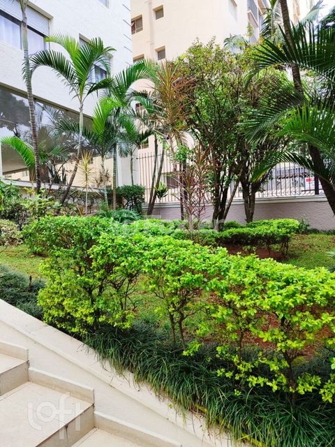 Image 1 - 835598