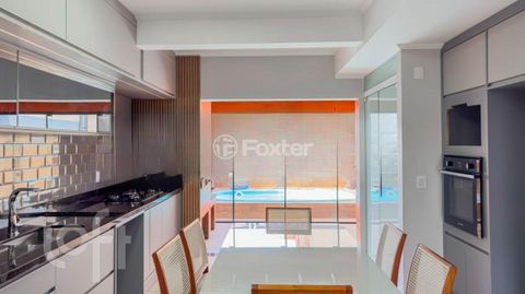 Image 17 - 835830