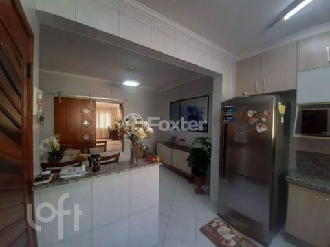 Image 4 - 835876
