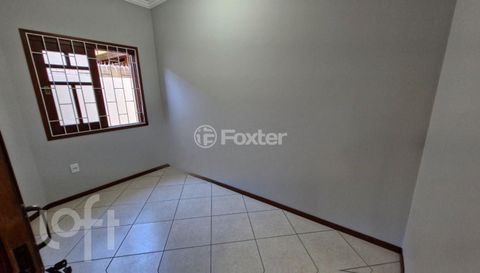 Image 17 - 836295