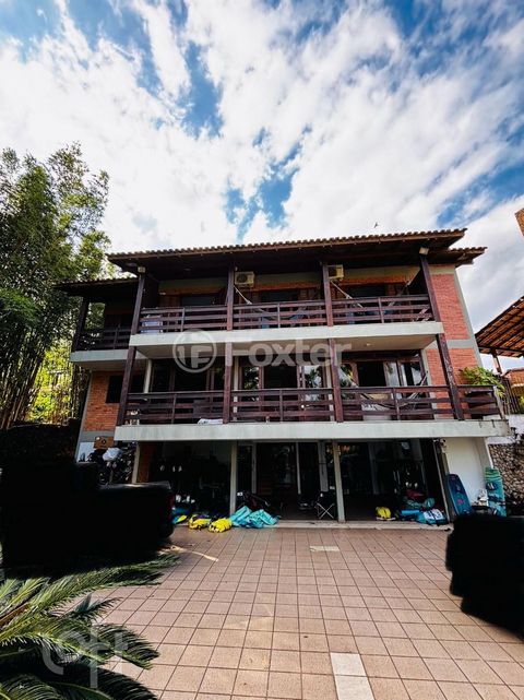 Image 3 - 836352