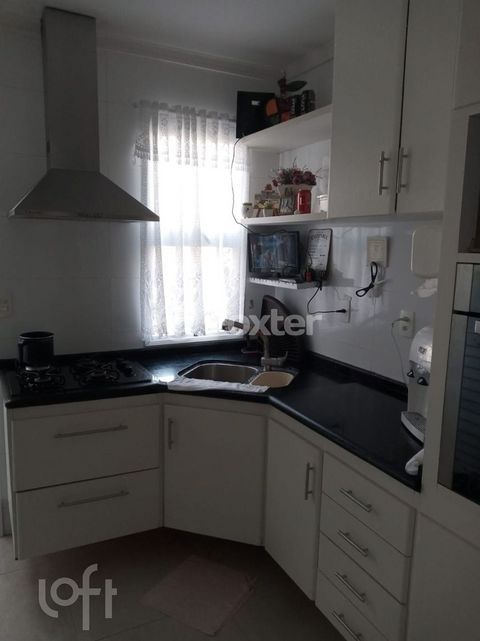 Image 7 - 836425