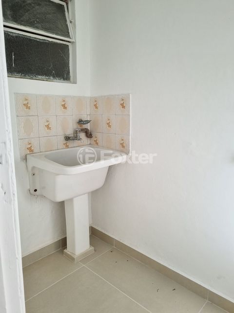 Image 10 - 836847
