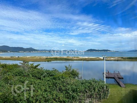 Image 1 - 836857