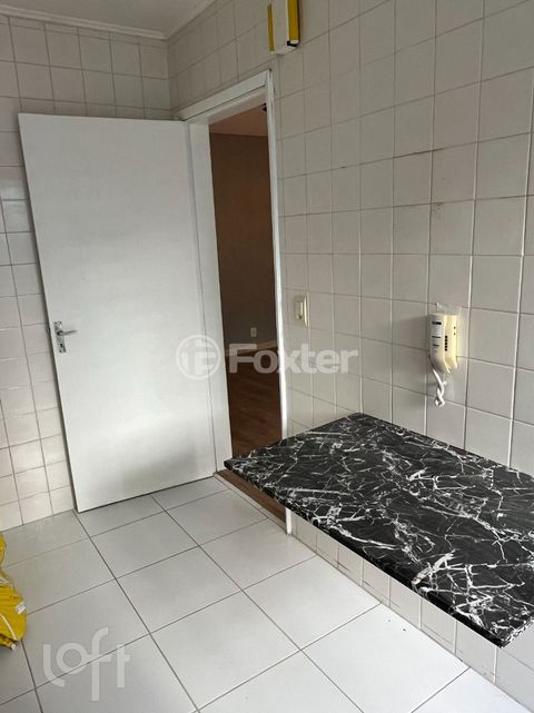 Image 6 - 837081
