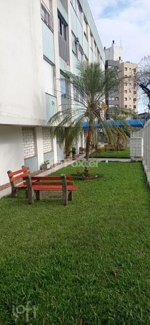 Image 9 - 837081