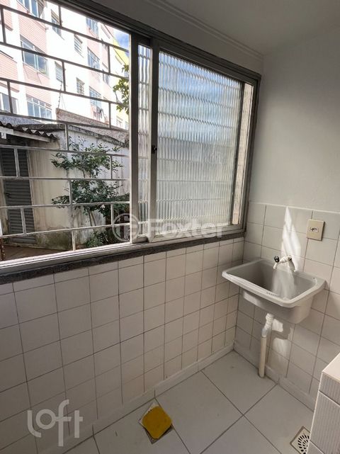 Image 7 - 837081