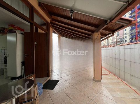 Image 4 - 837124