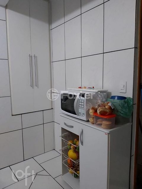 Image 6 - 837413