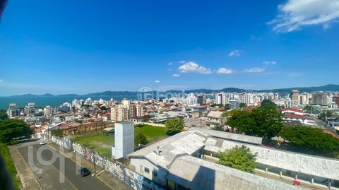 Image 19 - 837425