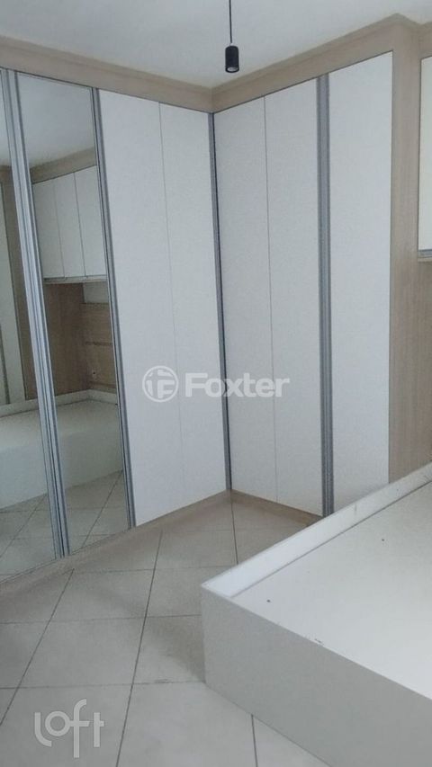 Image 7 - 837431