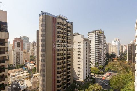 Image 17 - 837508