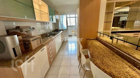 Image 9 - 837600