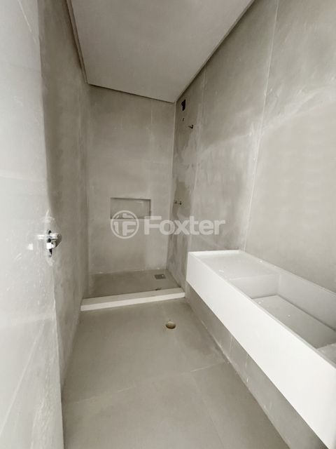 Image 9 - 837611