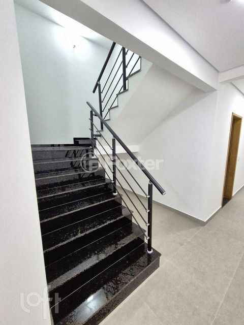 Image 9 - 837642