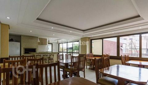 Image 17 - 837690