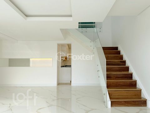 Image 5 - 837691