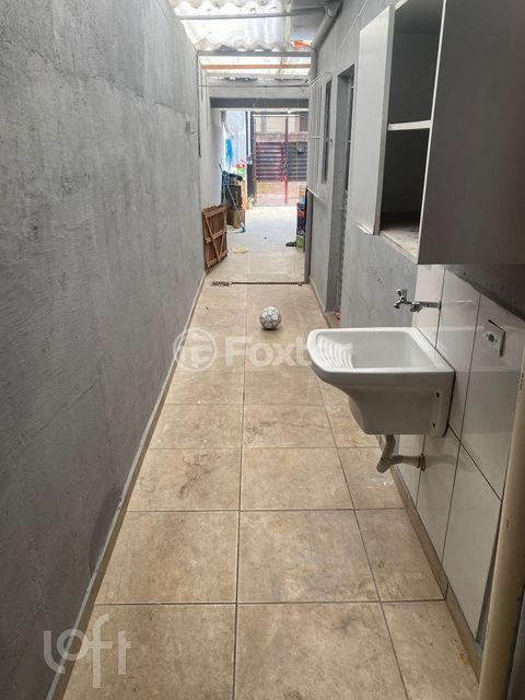 Image 7 - 837695