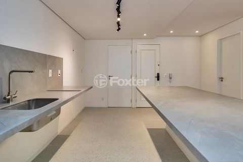 Image 4 - 837750