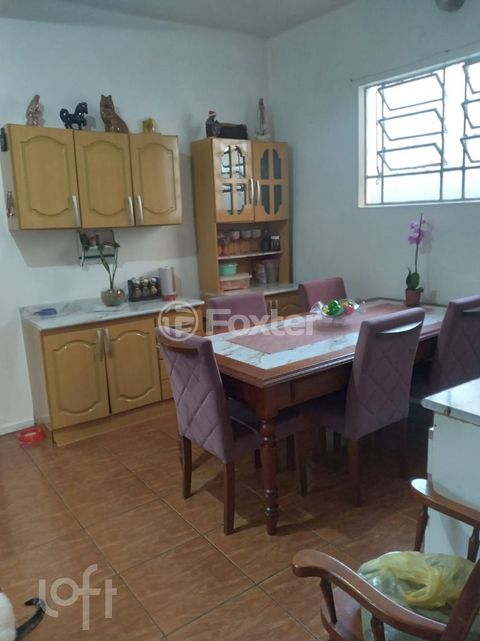 Image 4 - 837795
