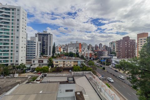 Image 4 - 838038