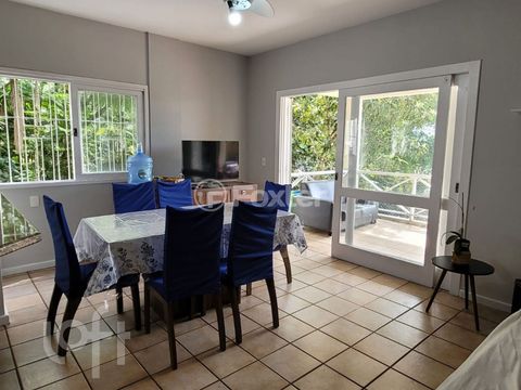 Image 3 - 838592