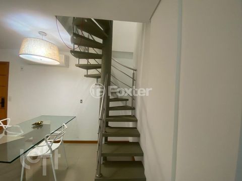 Image 9 - 838622