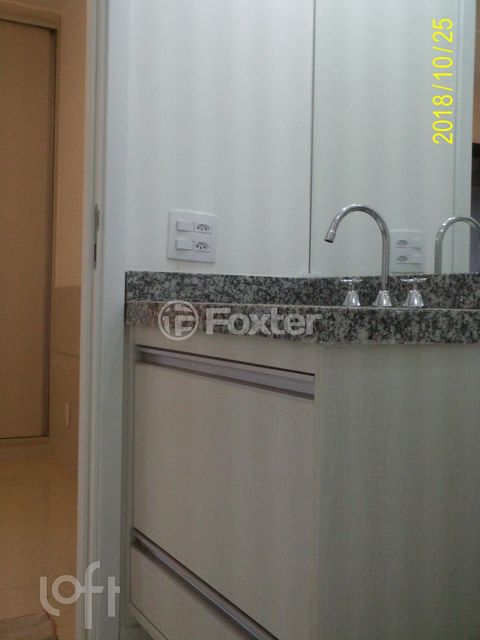 Image 6 - 838626