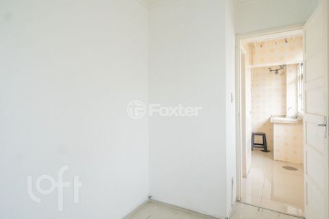 Image 15 - 838658