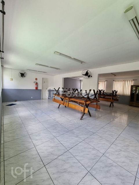 Image 4 - 839057