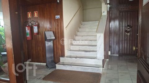 Image 17 - 839255