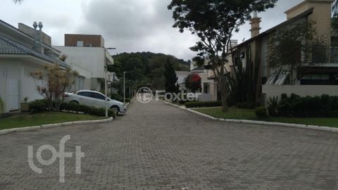 Image 6 - 839896